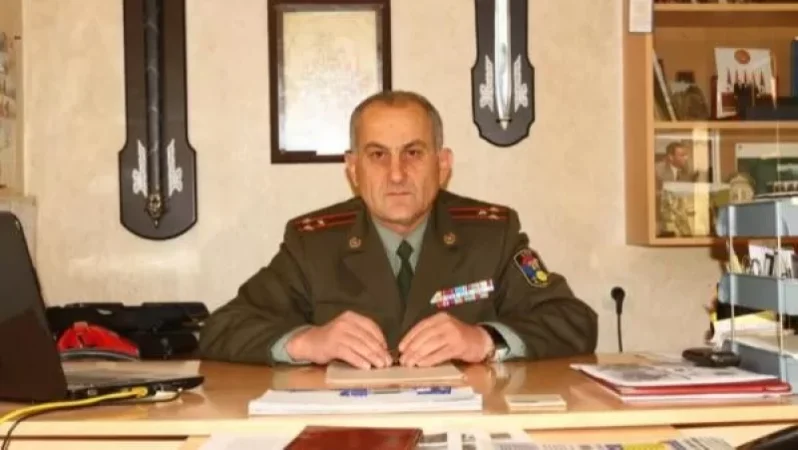 Դե ինչ, երևի տեղն է թարմացնելու հարևան երկրի միապետի հիշողությունը. Սենոր Հասրաթյան