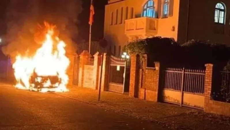 Գերմանիայի պատկան մարմինները հետաքննում են՝ բացահայտելու ՀՀ դեսպանատան մեքենան միտումնավոր հրկիզողներին