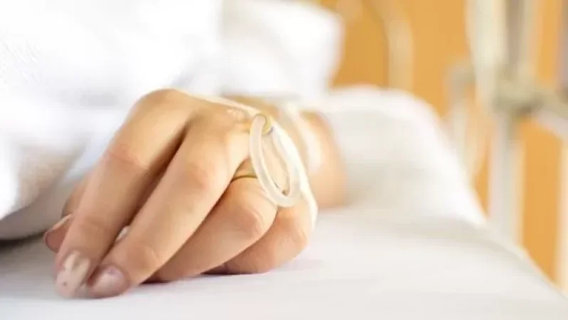 Այսօր Հաղթանակի կամրջից նետվողը 18-ամյա աղջիկ է, նրա վիճակը ծայրահեղ ծանր է