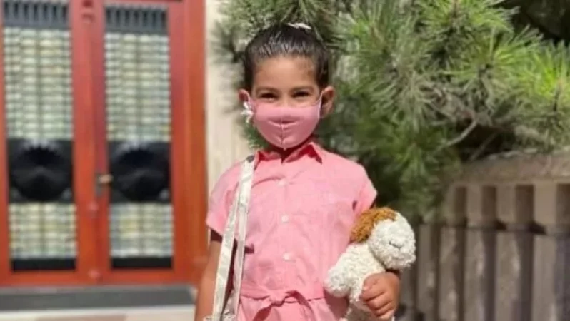 Մամ, կարող ա՞ վսյո տակի, ավտոյի մեջ դնեմ դիմակ. Արփին՝ Աննա Հակոբյանին