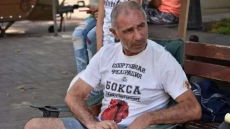 Ոստիկանները հացադուլ անող Իսրայել Հակոբկոխյանի նկատմամբ դիմակ չկրելու համար արձանագրություն կազմեցին