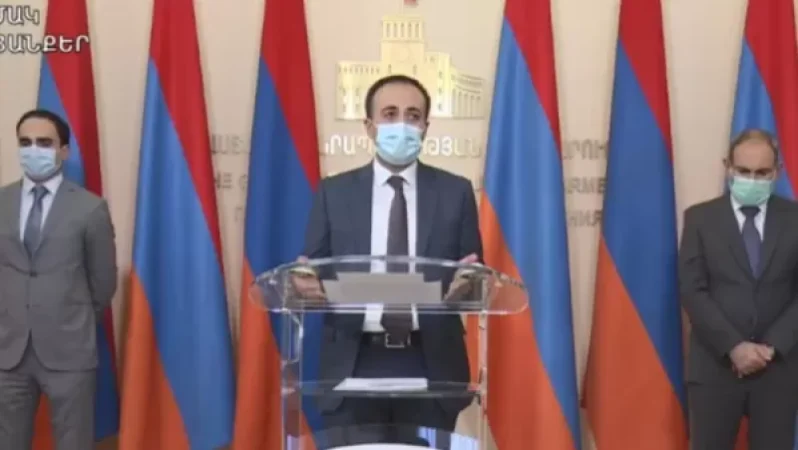 300 քաղաքացի գտնվում է ծանր վիճակում, 68-ը՝ ծայրահեղ ծանր, իսկ 24-ին միացված է թոքերի օդափոխման սարք. Թորոսյան