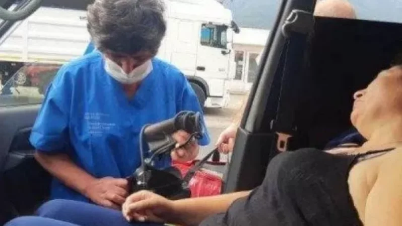 Գիշերում են մեքենայում, լողանում լճում. 81 մարդ մեկ շաբաթ ապրում է Բագրատաշենում