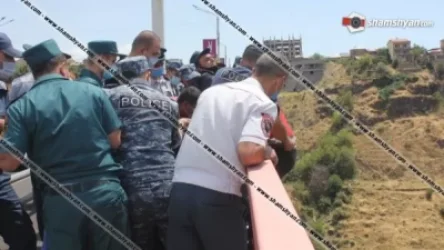 Երևանում  Դավիթաշենի կամրջի վրա կանխել են 32-ամյա տղամարդու ինքնասպանության փորձը