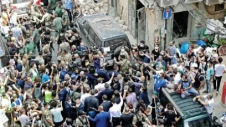 Բեյրութում ուժայինները վերահսկողության տակ են վերցրել քաղաքի կենտրոնն ու ամբողջությամբ ազատել նախարարությունների շենքերը