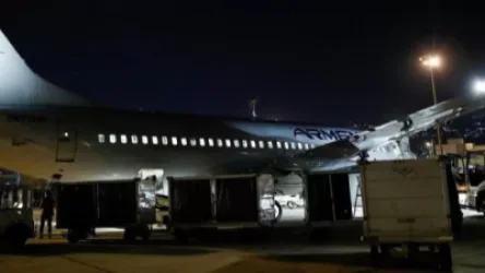 Հայաստանի մարդասիրական օգնությունը բեռնաթափվում է Բեյրութի օդանավակայանում