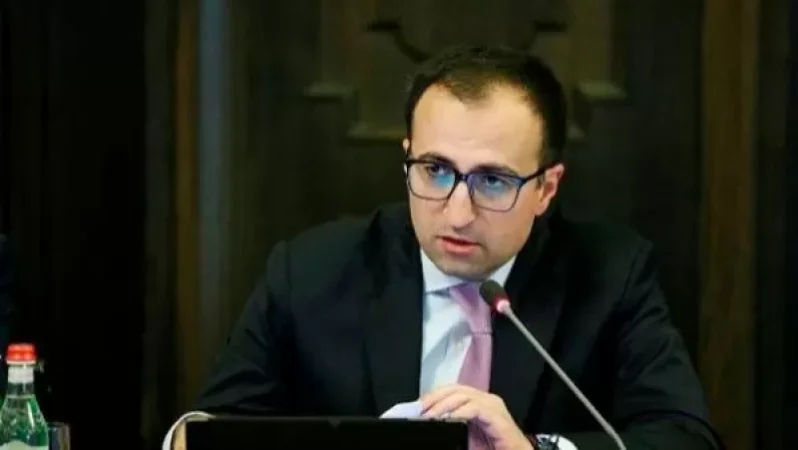 «Հրապարակ». Արսեն Թորոսյանը հաջորդ զոհին է թիրախավորել