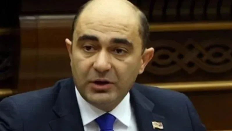 Մեր Մանեին առողջություն եմ մաղթում. Էդմոն Մարուքյան