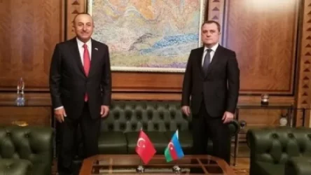 Ջեյհուն Բայրամովը հանդիպել է իր թուրք գործընկեր Չավուշօղլուի հետ