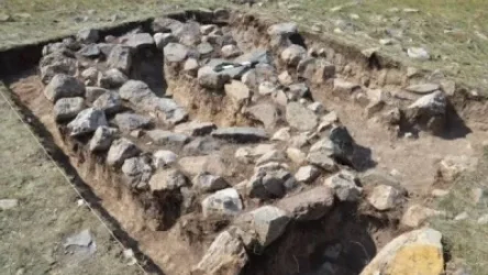 Շողակաթում պեղված դամբարանից ուսումնասիրության արժանի և կարևոր հնագիտական նյութեր են հանվել