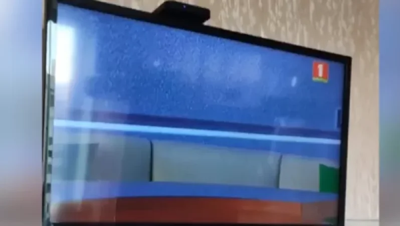 Video: Empty Couch on Air as Belarusian State TV Channels Join Nationwide Strike