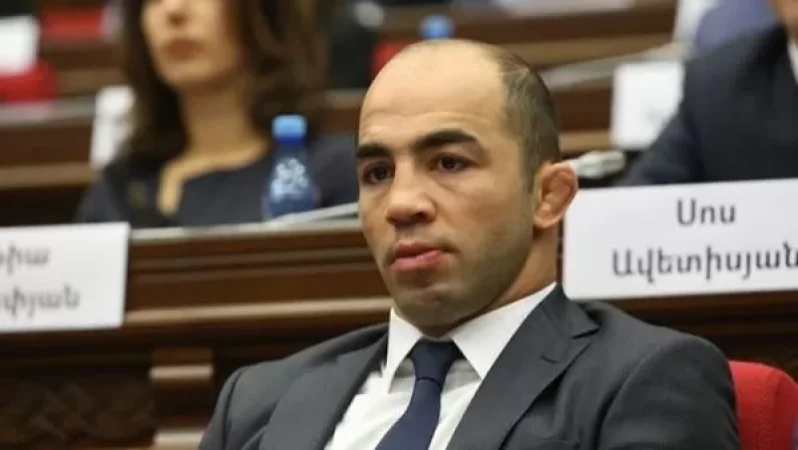 Արսեն Ջուլֆալակյանն առաջարկել է ամսական ցմահ պատվովճար տրամադրել մարզիչներին