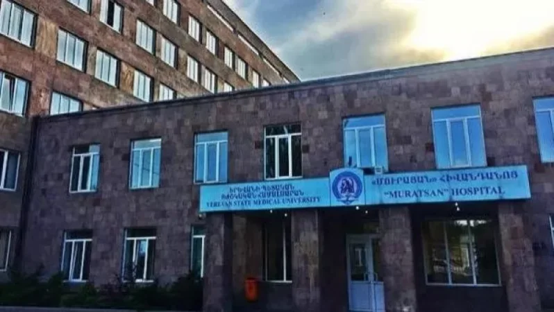 Նախօրեին իր 2 թոռներին ծեծի ենթարկելու կասկածանքով ձերբակալված քաղաքացու ևս 5 թոռները թունավորման ախտանիշներով տեղափոխվել են «Մուրացան» ԲԿ