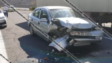 Կոտայքի մարզում բախվել են Opel-ն ու ավազով բարձված КАМАЗ-ը․կան վիրավորներ