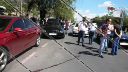 Երեւանում BMW-ն վրաերթի է ենթարկել փողոցը չթույլատրելի հատվածով անցնող հետիոտնի. վիճակը ծայրահեղ ծանր է