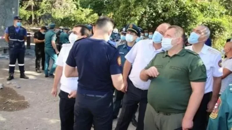 Քննչական կոմիտեի նախագահը պայթյունի վայրում է. հարցաքննվում են Ռայնիսի 1 շենքի բնակիչները