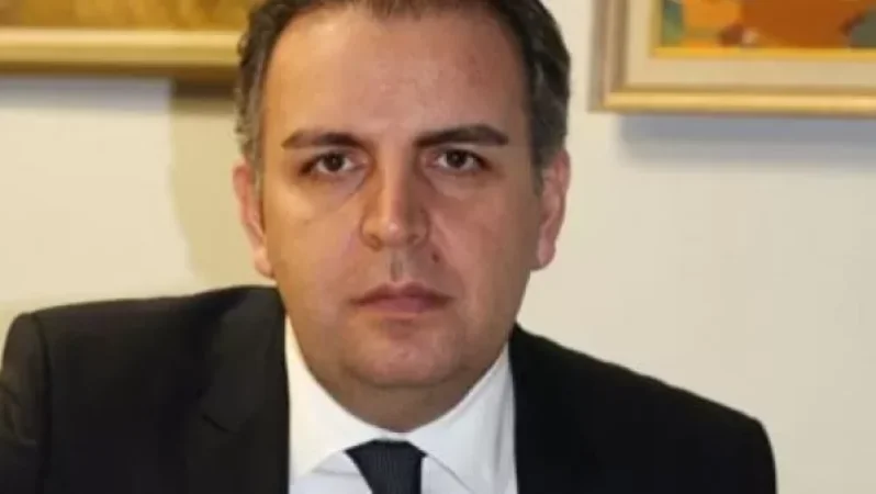 Կարեն Նազարյանը Ադրբեջանի դեսպանին խորհուրդ է տալիս չաղավաղել Նորին Սրբության կոչը