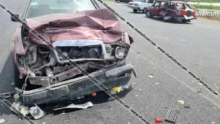 Բախվել են «Mercedes» և «ВАЗ 2104» ավտոմեքենաները. վարորդներից մեկը տեղափոխվել է հիվանդանոց