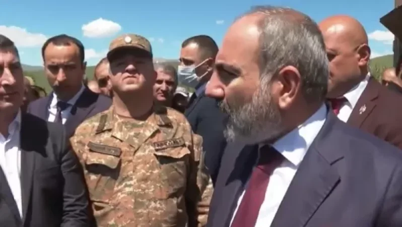 Ձեր աչքերի մեջ ուղիղ նայելով ասում եմ՝ դա բացառված է․ Փաշինյանը՝ կութեցիների հետ զրույցում