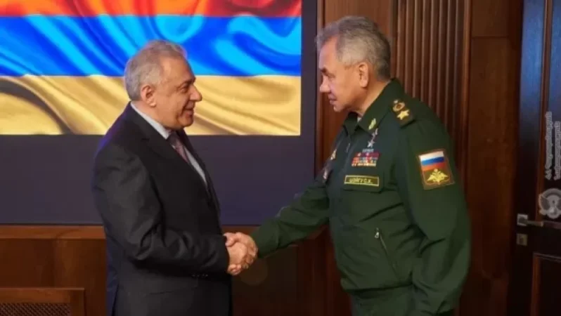 Հարությունյանն ու Շոյգուն քննարկել են սահմանային իրավիճակի հանգուցալուծման տարբերակները