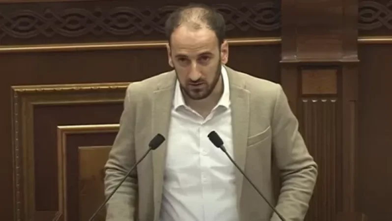 Հույս ունեմ իրենց մեջ տղամարդկություն կգտնեն` հանրության առաջ ուղիղ եթերում բանավիճել. Սիսակ Գաբրիլեյան