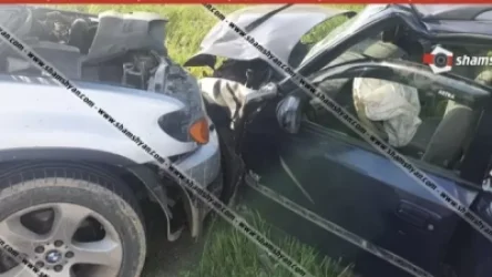 Վանաձոր-Սպիտակ ճանապարհին բախվել են BMW X5 և Opel Astra մակնիշի ավտոմեքենաները. 4 անձ հոսպիտալացվել է