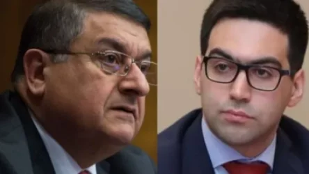 Նիստից հետո Ռուստամ Բադասյանն առանձնազրույց է ունեցել ԲԴԽ նախագահի պաշտոնակատար Գագիկ Ջհանգիրյանի հետ