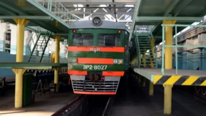 Արաքս-Երևան երթուղով ընթացող էլեկտրագնացքը բախվել է բեռնատարին. մեղավորը փախուստի է դիմել