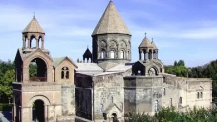 Նիկոլ Փաշինյանը շարունակում է հանիրավի մեղադրանքներ հնչեցնել Հայոց Եկեղեցու հասցեին․ Մայր Աթոռի արձագանքը