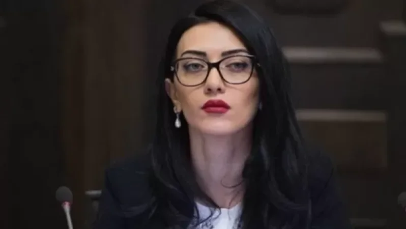 Մի՜ գնացեք այսօրվա հանրահավաքին, ձևերը գիտեք. Արփինե Հովհաննիսյանի կոչը` պետական ծառայողներին