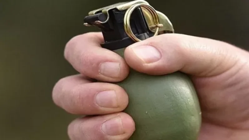 Էջմիածնում 33-ամյա տղամարդը հորը ծեծել է, ապա՝ նռնակ պայթեցրել․ կան զոհեր