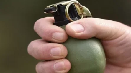 Էջմիածնում 33-ամյա տղամարդը հորը ծեծել է, ապա՝ նռնակ պայթեցրել․ կան զոհեր