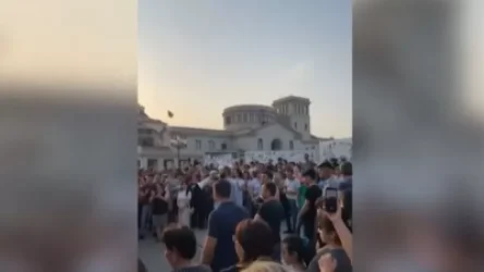 Արցախցիները պահանջում են Արայիկ Հարությունյանի հրաժարականը