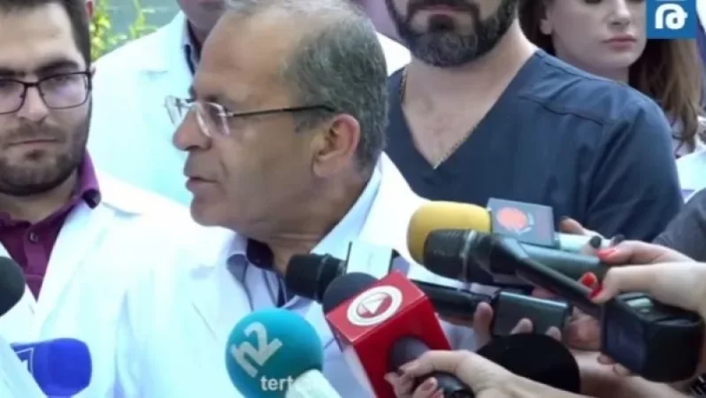 Սպիտակ խալաթներով ակցիա Դատախազության առջև` ի աջակցություն Չարչյանի