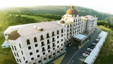 «Գոլդեն Փելիս» հյուրանոցում արցախցիներ են բնակվում. ինչու չի հաջողվում վաճառել. «Ժողովուրդ»