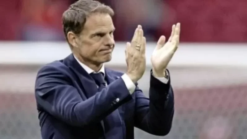 Նիդերլանդների հավաքականը մնաց առանց մարզչի