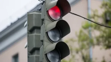 Այսօրվանից Կորյունի-Տերյան փողոցների խաչմերուկում լուսացույցների տեղի փոխվել է