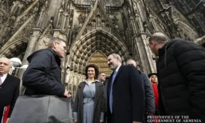 ԼՈՒՍԱՆԿԱՐՆԵՐ. Նիկոլ Փաշինյանն ու Աննա Հակոբյանը Քյոլնի Մայր Տաճարում