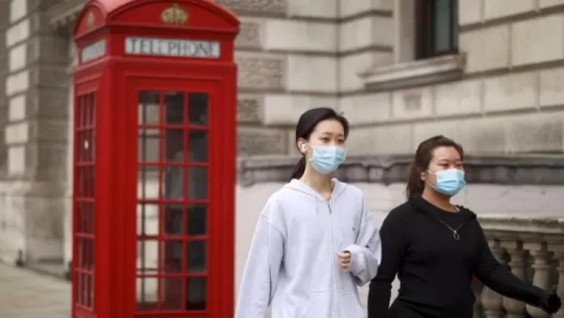 Բրիտանիայում քննարկվում է դիմակ դնելու պահանջը հանելու հարցը․ բնակչության 85%-ն արդեն առաջին դեղաչափը ստացել է