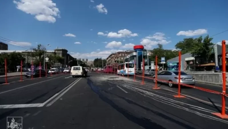 Ժամանակավորապես մասնակի կփակվի երթևեկությունը Իսահակյան-Աբովյան փողոցի հատման մասում