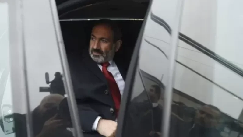 Փաշինյանի հետ Մոսկվա է մեկնում 15 հոգի, որոնցից 7-ը թիկնապահներն են. հատուկ չվերթ է կազմակերպվել