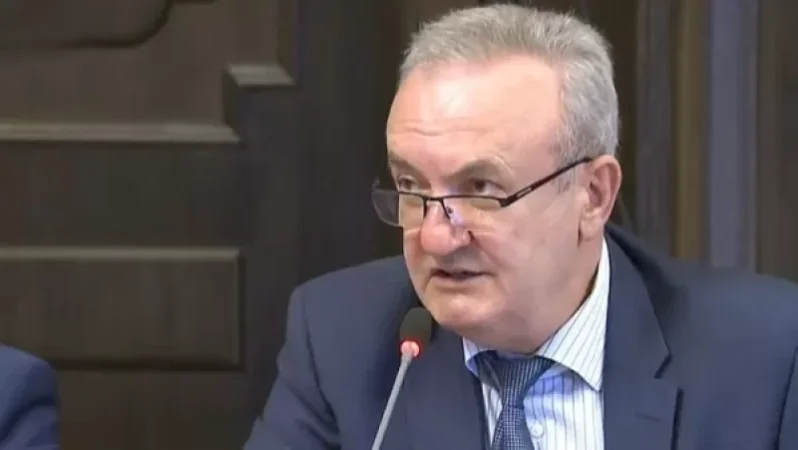 Ծանրաձողերը երկու օրից՝ ամենաշատը մինչև կիրակի օրը, կլինեն ՀՀ-ում և մեր մարզիկները կսկսեն դրանք գործածել․ Դումանյան