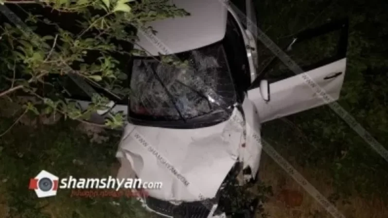 40-Year-Old Driver Rolls Over Several Times in Škoda, Ends Up in Gorge; Injuries Reported