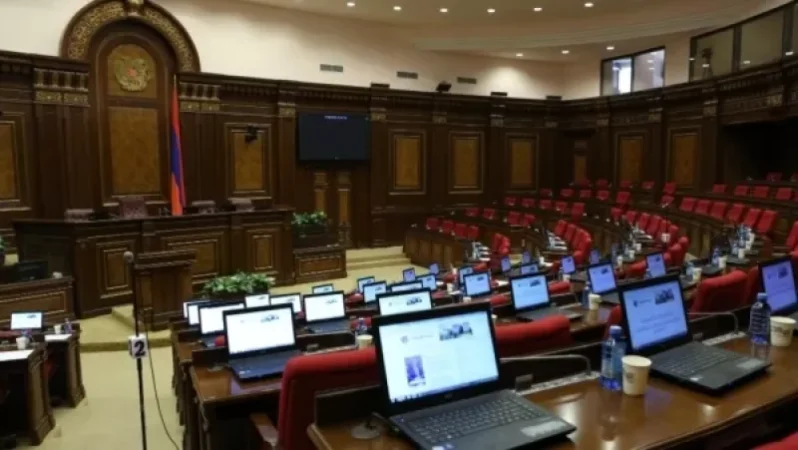 Պատգամավորական մանդատից հրաժարվողների թիվն ավելացել է