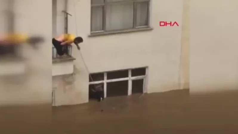 Video: Homes Submerged in Flooding in Turkey