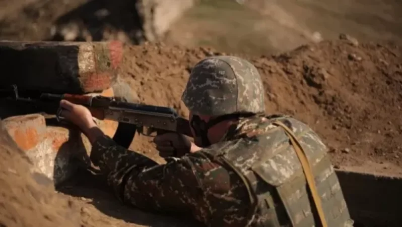 Հակառակորդի կողմից այսօրվա արձակված  կրակոցից ավագ լեյտենանտը մարմնական վնասվածք է ստացել. ՔԿ-ն մանրամասնում է