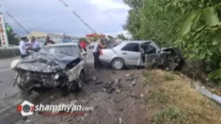 Արագածոտնի մարզում միմյանց են բախվել BMW-ն ու Mercedes-ը. կա 4 վիրավոր