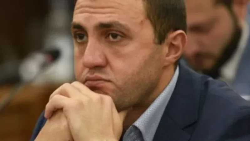 Դանակներով ներխուժել են տուն, դաժան ծեծի են ենթարկել և դանակահարել.  Արման Անտոնյանի վիճակը ծայրահեղ ծանր է