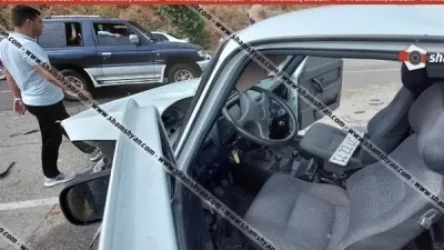 Սյունիքում բախվել են «Mercedes» և «ՆԻՎԱ» մակնիշերի ավտոմեքենաները. մանրամասներ