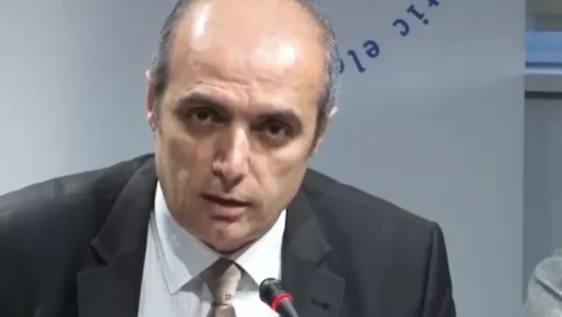 «Սիկտիր եղեք, կամ ասեք՝ մենք սիկտիր էղնենք, մենք, որ վճարում ենք ձեզ»․ Լևոն Բարսեղյան